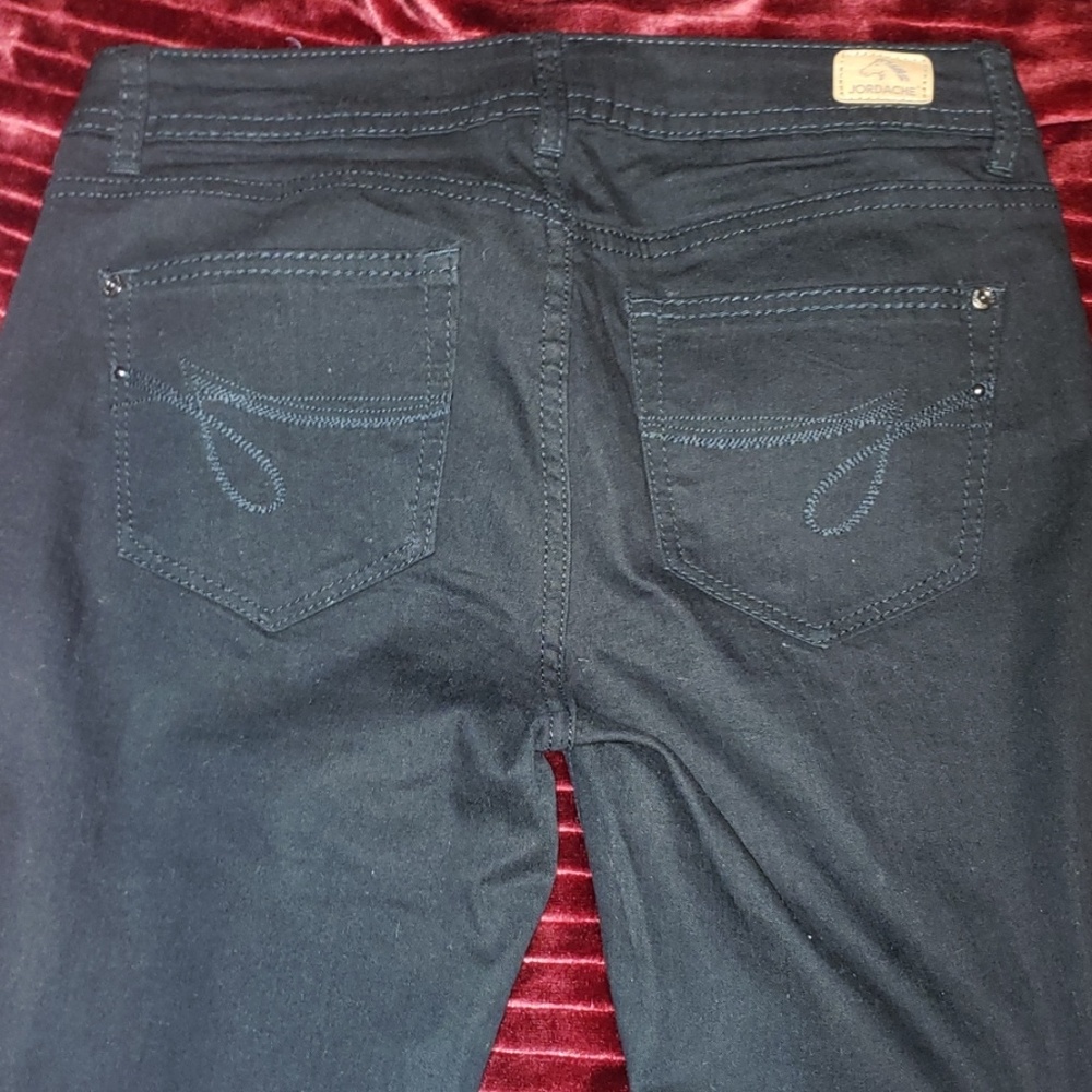 EUC Distressed Skinny Jeans